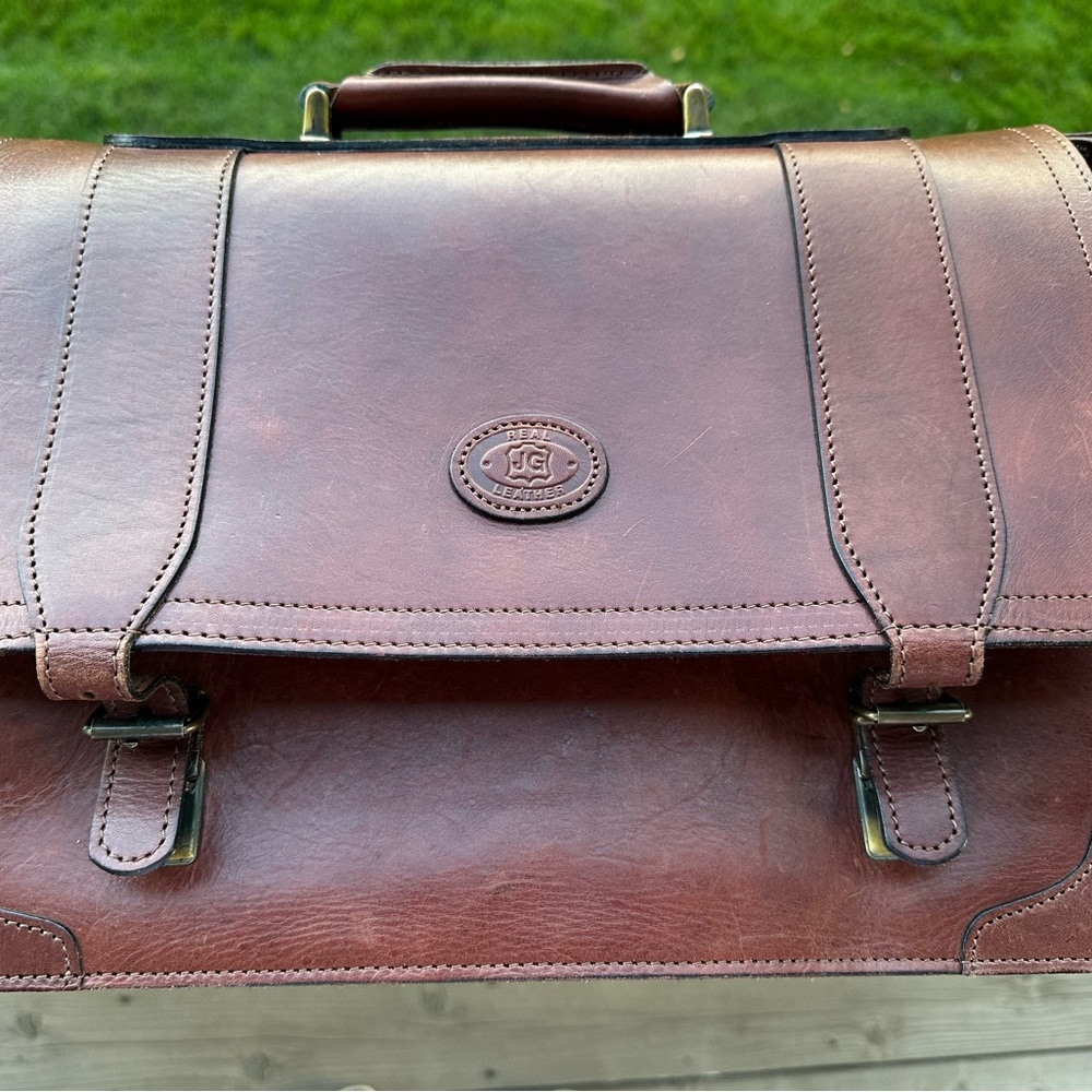 Elegant Brown Leather Briefcase